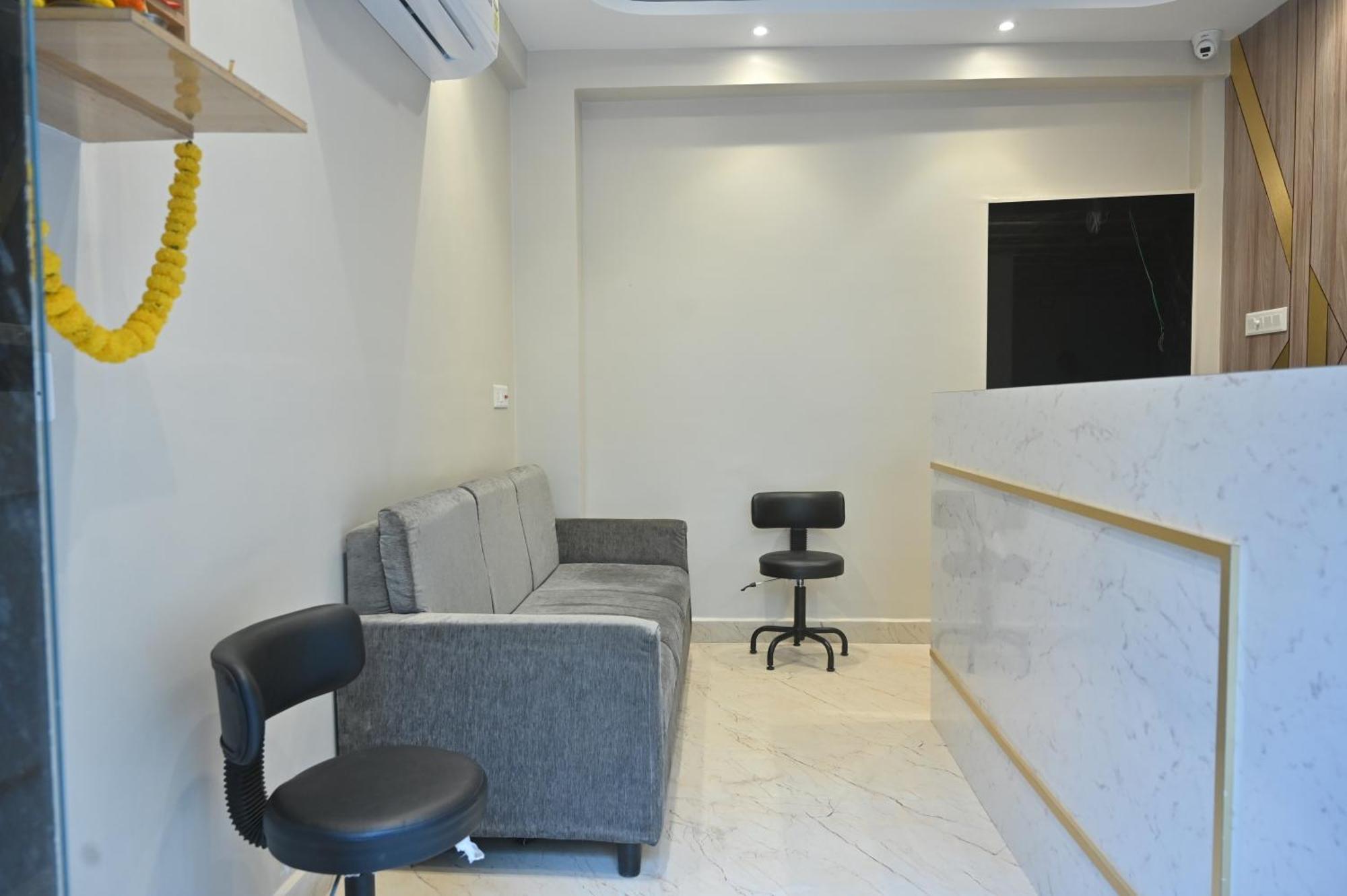 Golden Square - Kolkata Airport Hotel Bagian luar foto